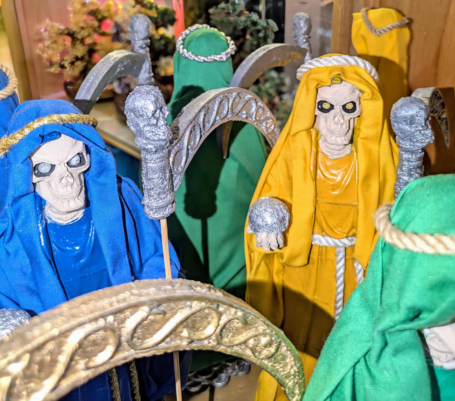 Santa Muerte Small Statue – Handcrafted Art Figurine All Tribes Treasures