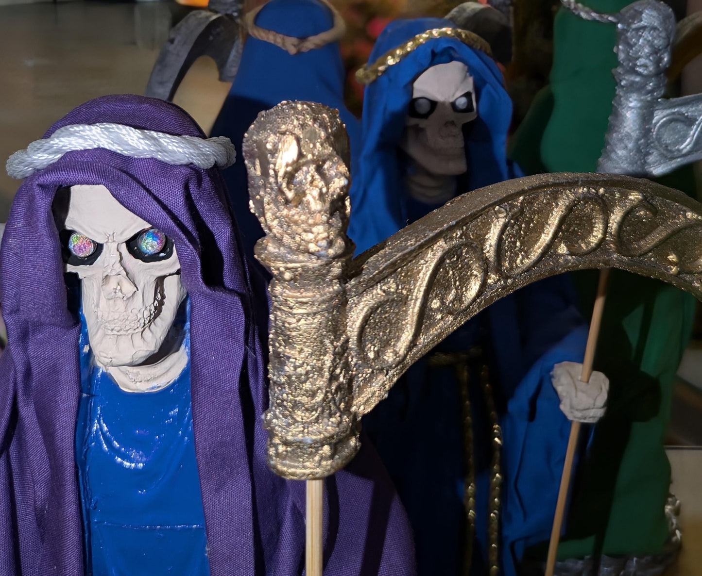 Santa Muerte Small Statue – Handcrafted Art Figurine All Tribes Treasures