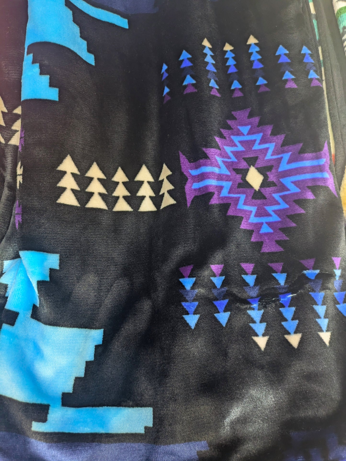 Native American-Inspired Super Soft Tribal Blanket (Full Size) – Reversible, 2-Ply Double-Sided