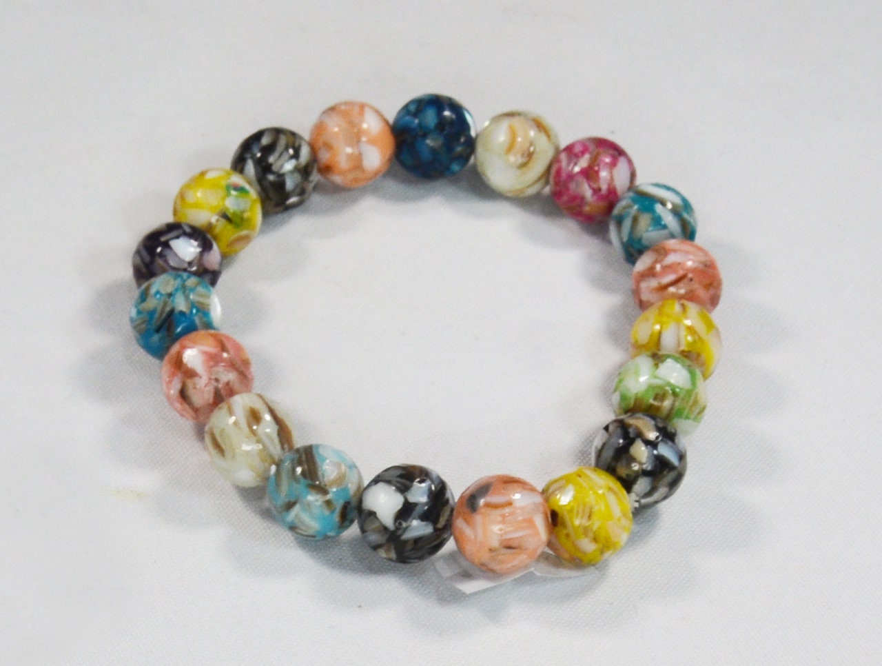 12mm Pastel Rainbow Sea Shell and Glass Mosaic Beaded Stretch Bracelet – Beach Sand Aesthetic